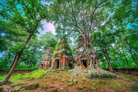 Explore Cambodia in Style Phnom Penh & Siem Reap Luxury Adventure
