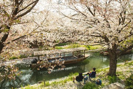Fushimi Kyoto Walking Tour with Sake Tasting and Canal Boat Ride