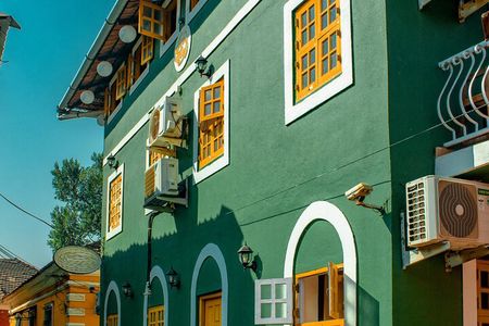 Private Tour of Fontainhas & Old Goa's Portuguese Heritage