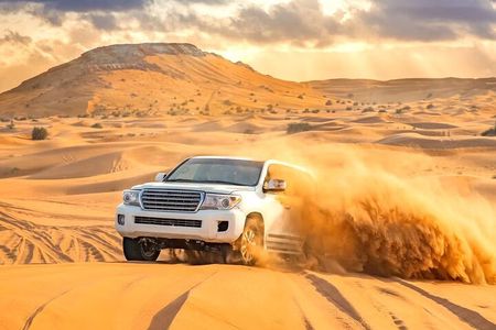 Desert Safari in Dubai with BBQ Dinner and Quad Bike Ride