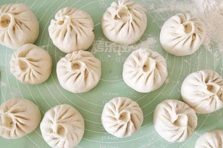 Half-Day steamed Buns Cooking Class with a Local Market Visit