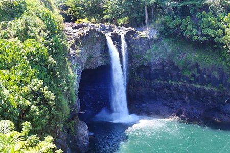 Big Island Full Circle with Volcanoes and Akaka Falls Tour