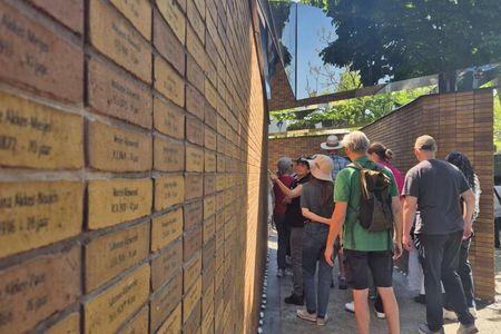Anne Frank Walking Tour in Amsterdam