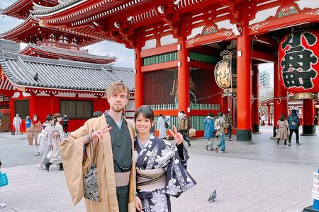 Private Walking Tour in historical Tokyo - Ueno, Asakusa, Emperor