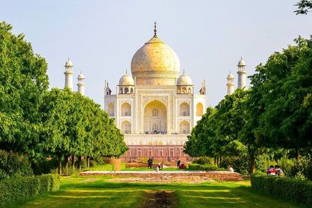 3-Day Private Golden Triangle Trip from Mumbai with Flights