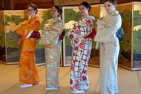 Authentic Japanese Dance Experience in Kyoto