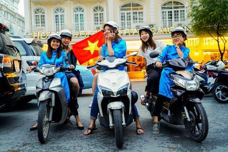 Ho Chi Minh City Tour by Motorbike with Female Riders | KissTour