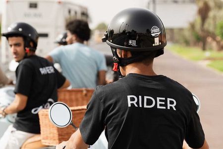 Lovely – Golden Hour – Medina Iconic Tour