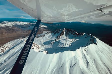 Mt. St. Helens Air Tour by Envi Adventures