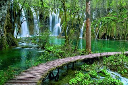 From Zadar to Plitvice Lakes Day Tour, Entry Ticket Included 