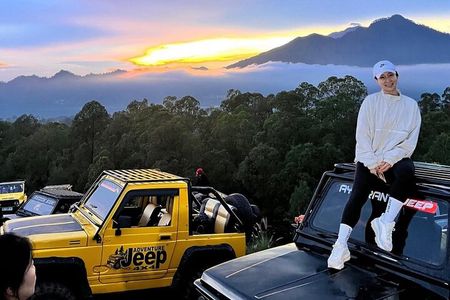 Mount Batur Jeep with Halfway Trekking to Summit