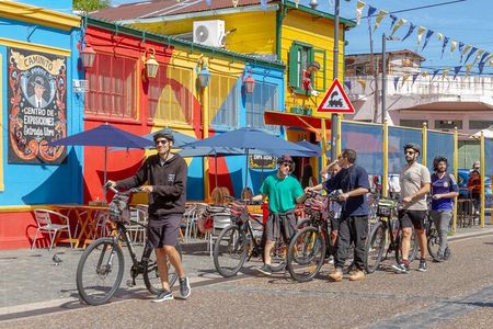 Cultural Immersion Experience by Bike around old BA Max 6 ppl
