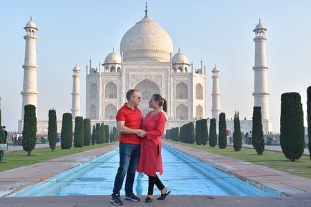 Full Day Private Taj Mahal Tour by Superfast Train from Delhi 