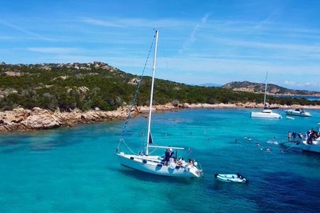 Sailing tour in the Archipelago of La Maddalena 