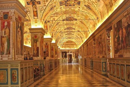 Exclusive Vatican Museums & Sistine Chapel After Hour Tour 