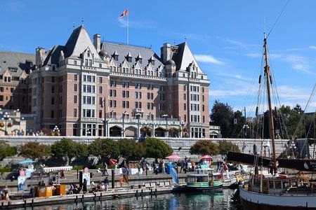 Victoria Highlights Private Half-Day Tour
