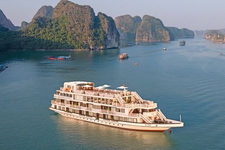 5-Star Arcady Boutique Cruise - Halong Bay 2D1N, All inclusive