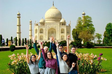 Same Day Taj Mahal Tour by Car From Delhi