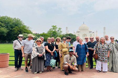 Taj Mahal Tour by Train Gatimaan Express From Delhi to Agra Visit