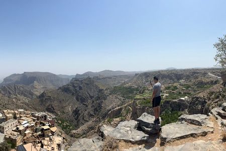 Nizwa Fort-Nizwa Souq-Birkat Al Mouz-Jebel Akhdar - Private Full Day Tour