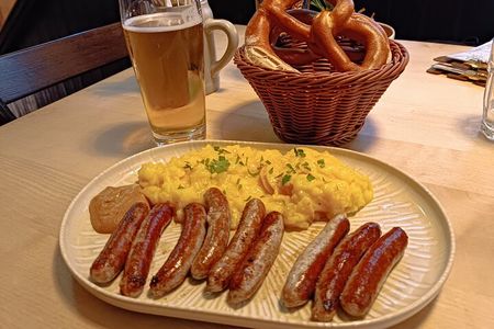 Nuremberg Food Tour with Full Meal & Drinks by Do Eat Better