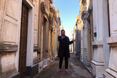Chacarita Walking Tour - Spooky Cemetery, History & Pizza