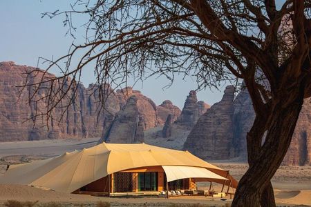 Luxury 2 Nights Stay at Banyan Tree with Guided Tours