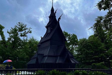 Bergen with a Local. Culture, mountain views, and Stave Church