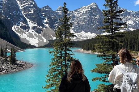 Moraine Lake, Lake Louise, Banff Tour from Calgary-Banff-Canmore