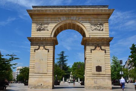 Enjoy a tour viewing the best sites of Dijon (Min 2 Guests)
