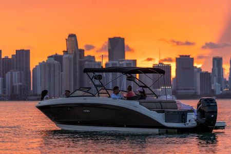 Best of Miami: Private Top-Rated Boat Charter & Guided Experience