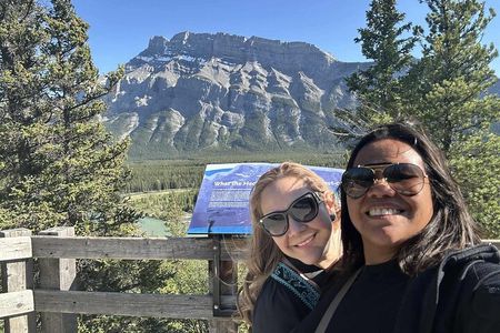 Banff: Moraine Lake and Lake Louise Shuttle | Limited Time Offer!