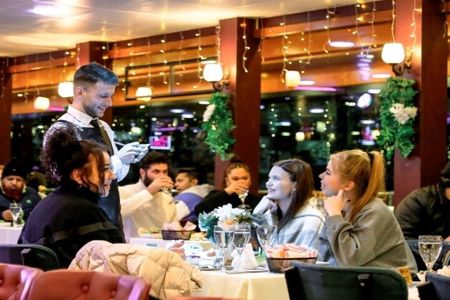 Bosphorus Luxury Cruise: Dinner, Dance & Private Seating