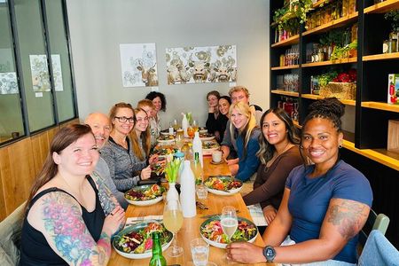 Oslo: Norwegian Food Tour & Hidden Gems City Walk