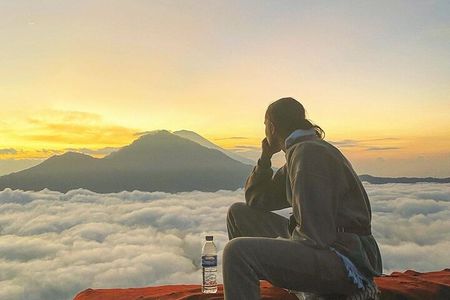 Bali Sunrise Mount Batur Trekking with Natural Hotspring