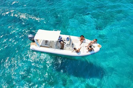 Tour Egadi Islands: Favignana and Levanzo with Lunch from Trapani