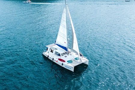  Phuket: Aeolos Catamaran Tour to Coral & Racha Islands + Lunch