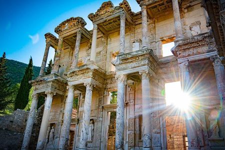 Sacred Sites and Streets, Ephesus, Virgin Mary and Sirince Tour