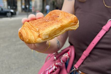 Pastries & Stories of Lyon with a Local Guide