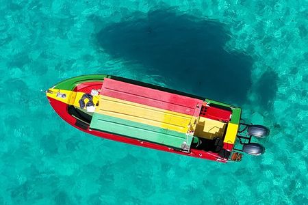 Private Speedboat 3hrs around Comino Crystal & Blue Lagoon Caves