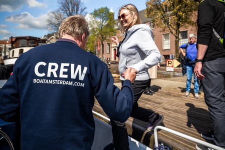 Amsterdam Open Boat Cruise with Live Guide and Two Drinks 