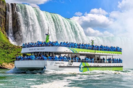 Maid of the Mist Boat and Cave of the Winds with Hotel pickup USA