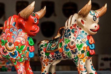 Cusco Paint your own Torito de Pucara Art and Culture