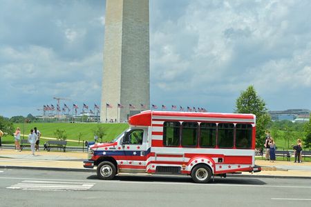 Washington DC Monuments Guided American Minibus Tour(Day&Night)