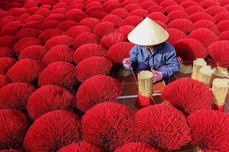 Quang Phu Cau Incense Village And Perfume Pagoda Full-Day Tour
