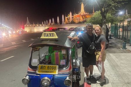 Bangkok Night Tour: Chinatown Michelin Street Food by Tuk Tuk 