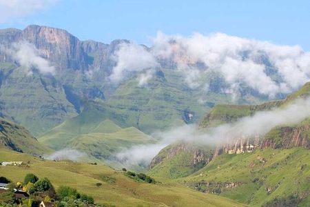 Sani Pass 4 x 4 Tour and Lesotho Full Day Tour From Durban