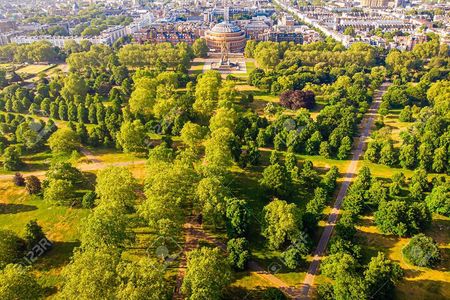 Hyde Park and Kensington Gardens Walking Tour