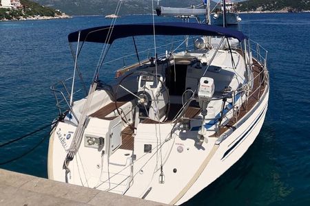 Dubrovnik : Full day sailing tour to Elafity islands&Blue cave 