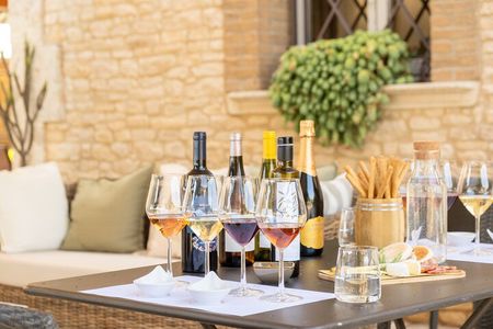 Guided tasting of Sicilian wines in Montesole